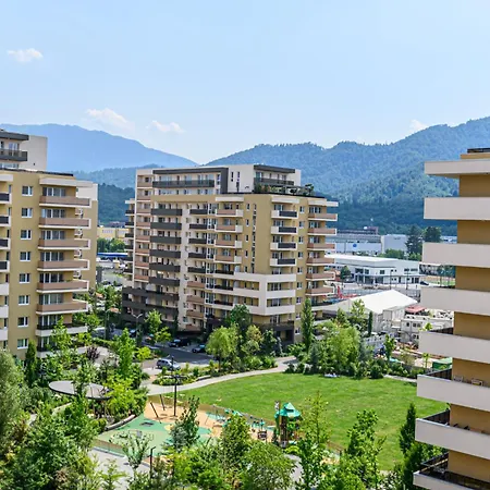 Mountain Views Urban Plaza Apartment