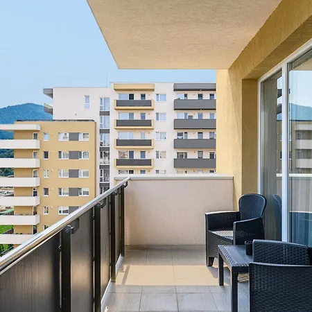 公寓 Mountain Views Urban Plaza