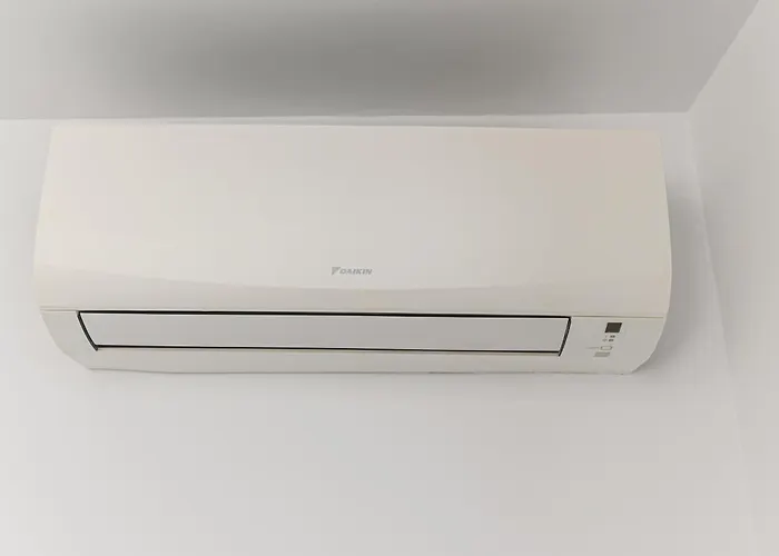 Mountain Views Urban Plaza *