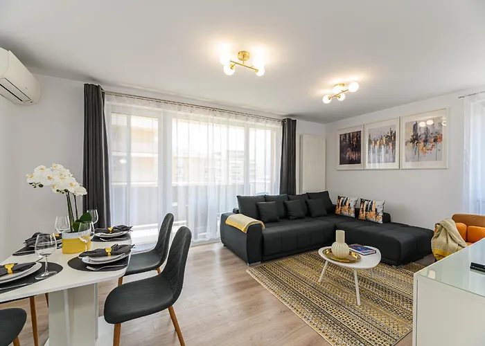 Apartment Mountain Views Urban Plaza