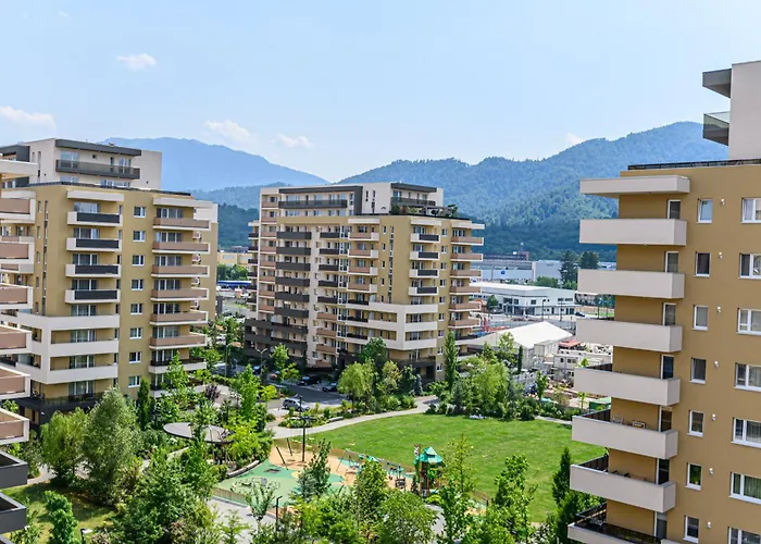 Mountain Views Urban Plaza Apartment